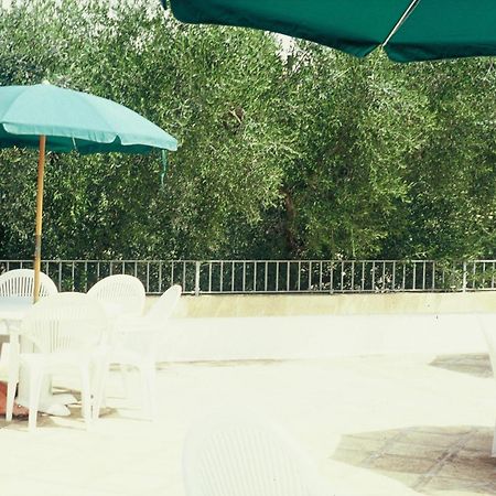 Camping Porto Miggiano Santa Cesarea Terme Exterior foto