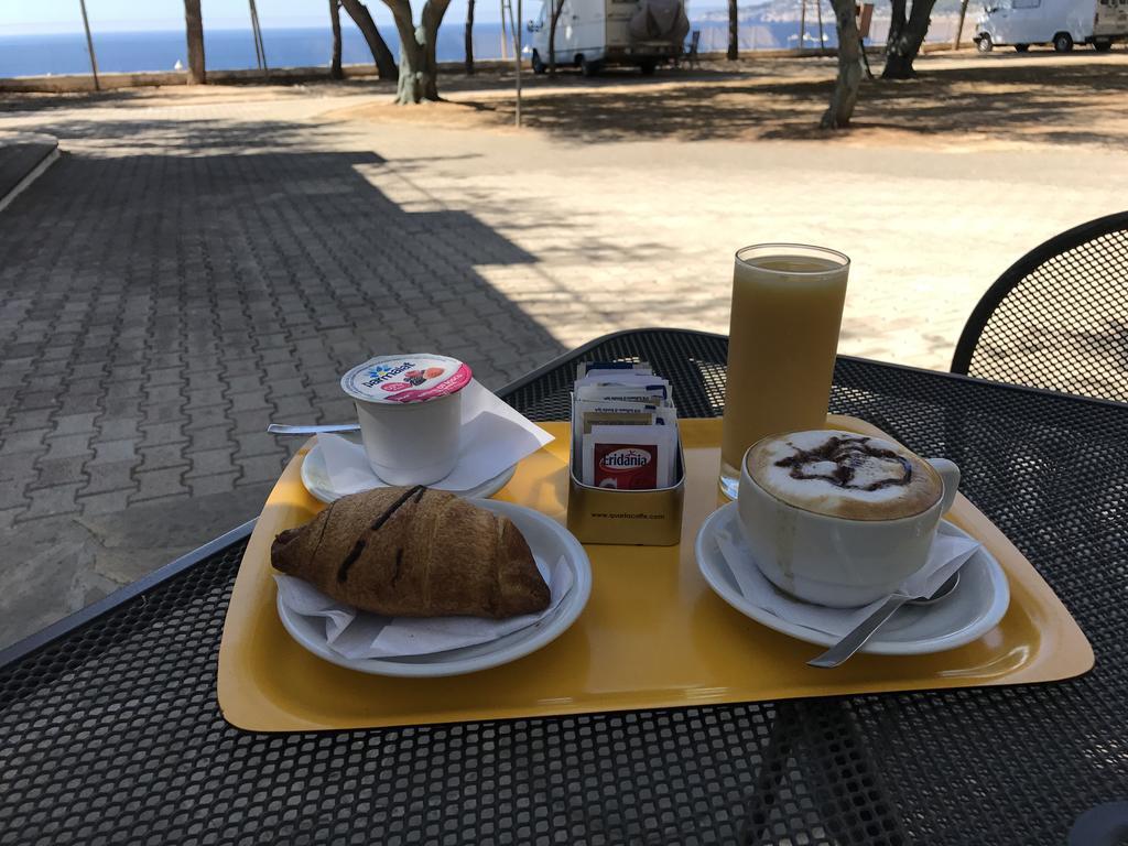 Camping Porto Miggiano Santa Cesarea Terme Exterior foto